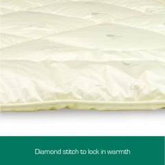 Woolcomfort Crown Wool Quilt 700 GSM King Single 160x210cm diamond stitch construction detail