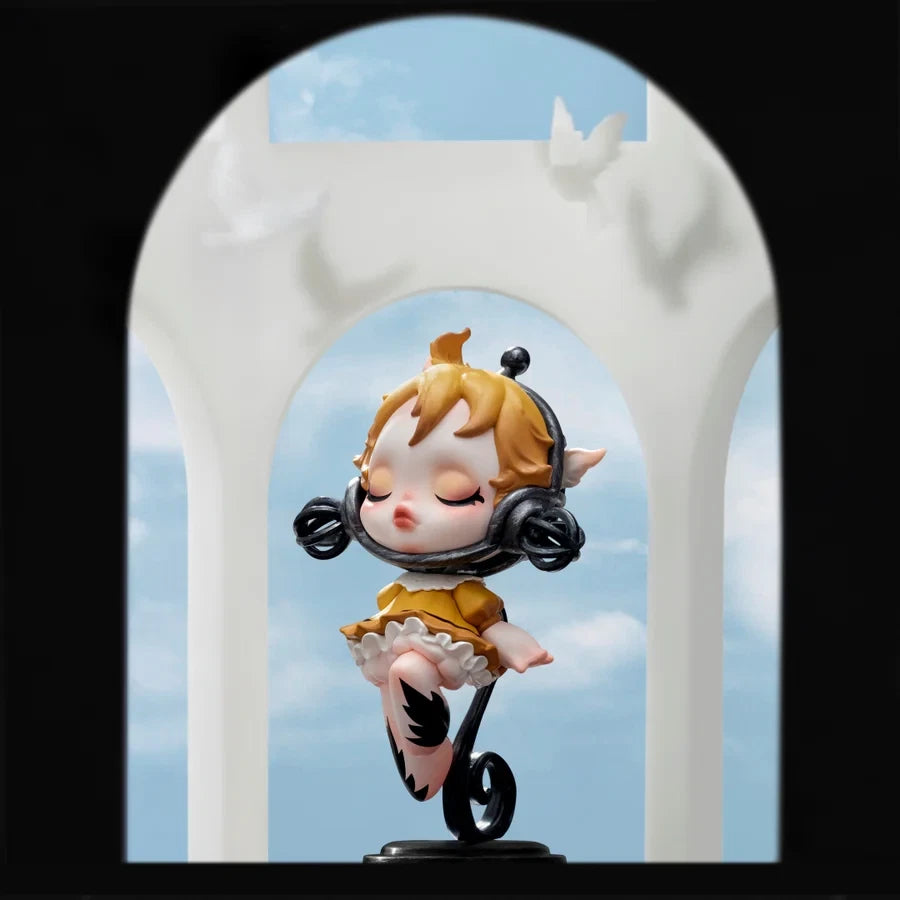 POP MART SKULLPANDA Image of Reality Series Single Blind Box (Random)